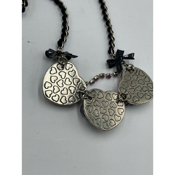 Betsey Johnson Vintage Floral Heart‎ Necklace Resin Black 
Carved Pink Rose Bow - Picture 13 of 13